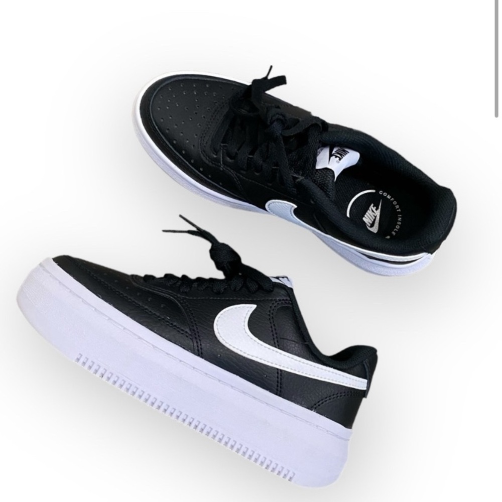 Nike EUC Alta Court Vision Black White Shoes Sneakers Women’s Size 6